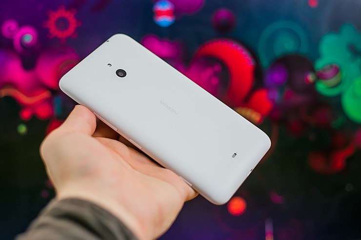 Nokia Lumia 1320 (16).jpg